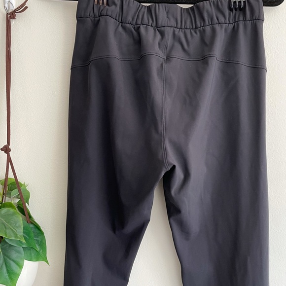 LULULEMON On the Fly Pants - Picture 2 of 4